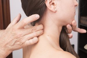 Schmerzen im Nacken - ein Anwendungsbereich für langes Dehnen