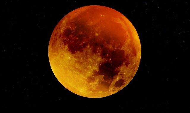 moon-963926_640 Blutmond 2018