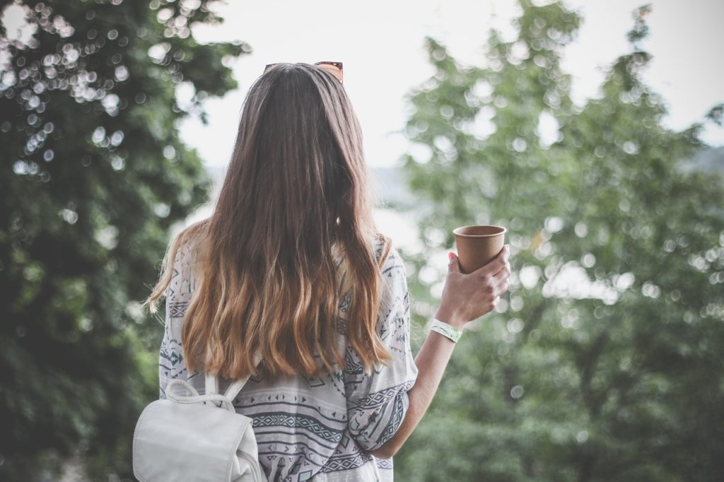 Natürliche Pflege trockener Haare