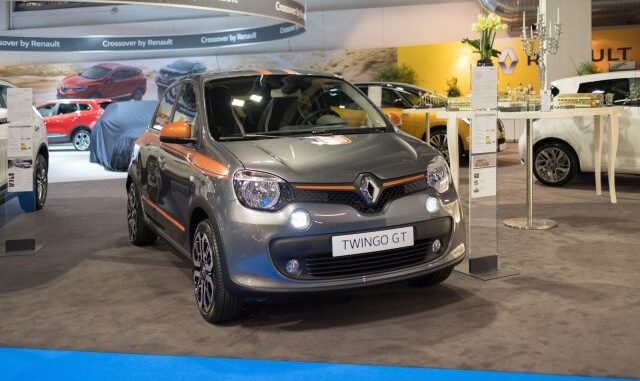 Renault_AutoZurichCarShow_01102017_105_LD-640x427